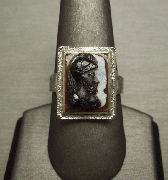 Double on sale cameo ring