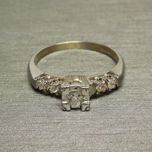 Vintage Estate C1950 14K White Gold 0.20TCW G VVS2 Old Round European cut Diamond Square Solitaire Engagement Ring Sz 4.5