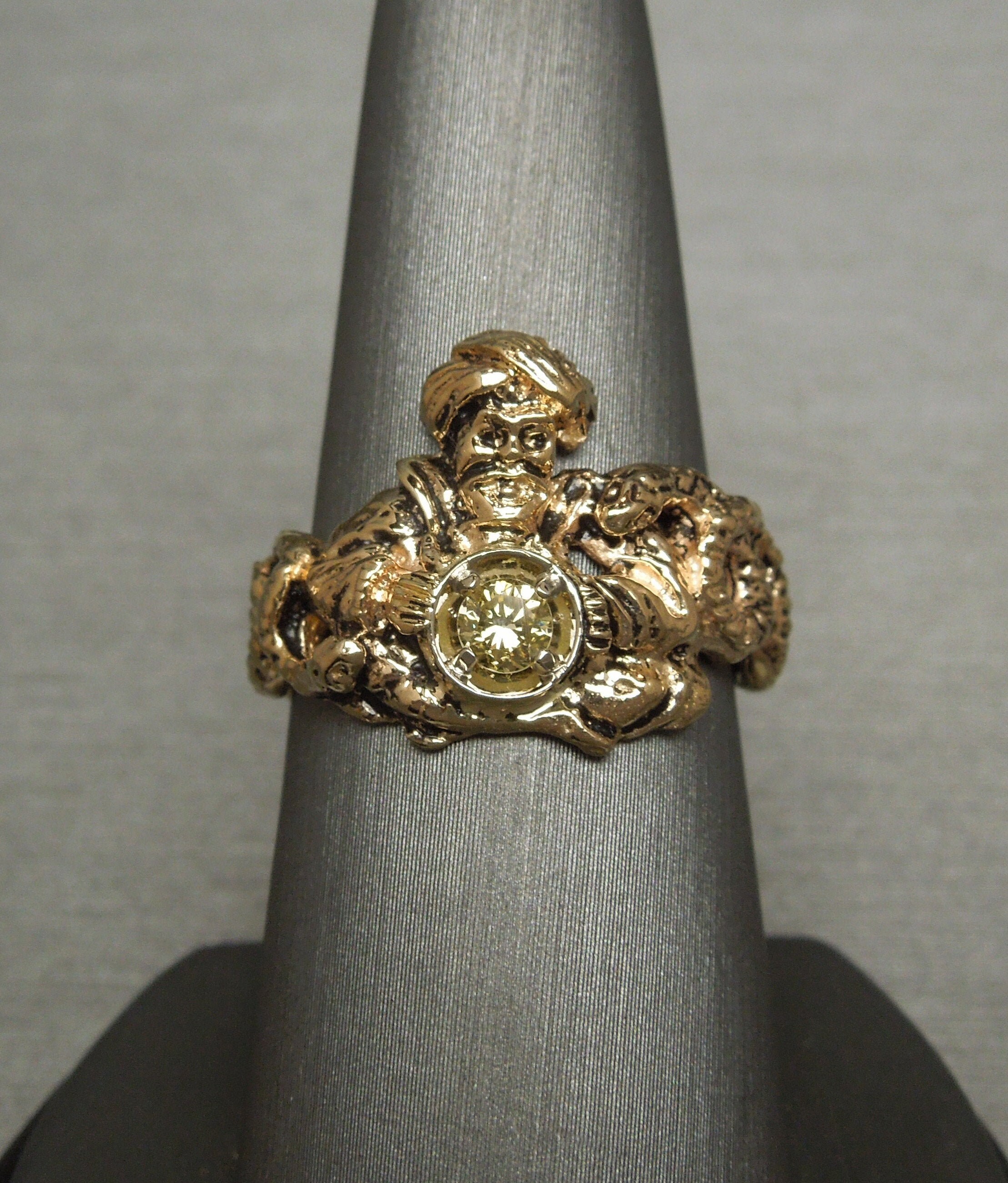 Unisex / Men's Vintage Estate C1970 14K Gold 0.18ct VVS2 Unisex / Men's Vintage Estate C1970 14K Gold 0.18ct VVS2