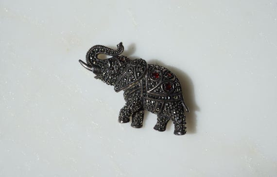 Vintage Elephant Pin / Vintage Estate Sterling Silver Natural Garnet & Rose cut Marcasite Elephant Lapel Pin / Vintage Elephant Brooch View 2