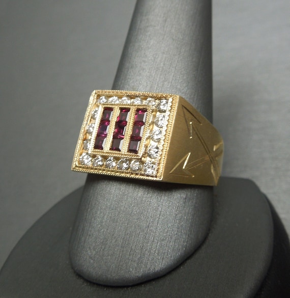 Men's Vintage Estate 14K Gold 1.10TCW Regal Red Ruby & Diamond