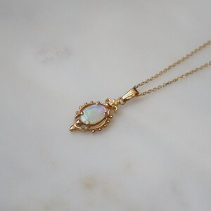 Opal Necklace & Earrings Set / Vintage Estate C1970 14K Gold Victorian Style Fire Opal Pendant Necklace and Earrings Set / Vintage Opal Set bild 6