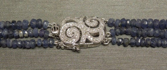 150TCW Multi-Faceted Natural Sapphire Triple Stra… - image 4