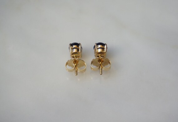 Sapphire Stud Earrings / Vintage Estate 18K Gold … - image 4