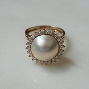 Pearl & Diamond Ring / Vintage Estate 14K Gold Mabe Pearl 1 carat Diamond Halo Ring / Vintage Pearl Cocktail Ring  Sz 9