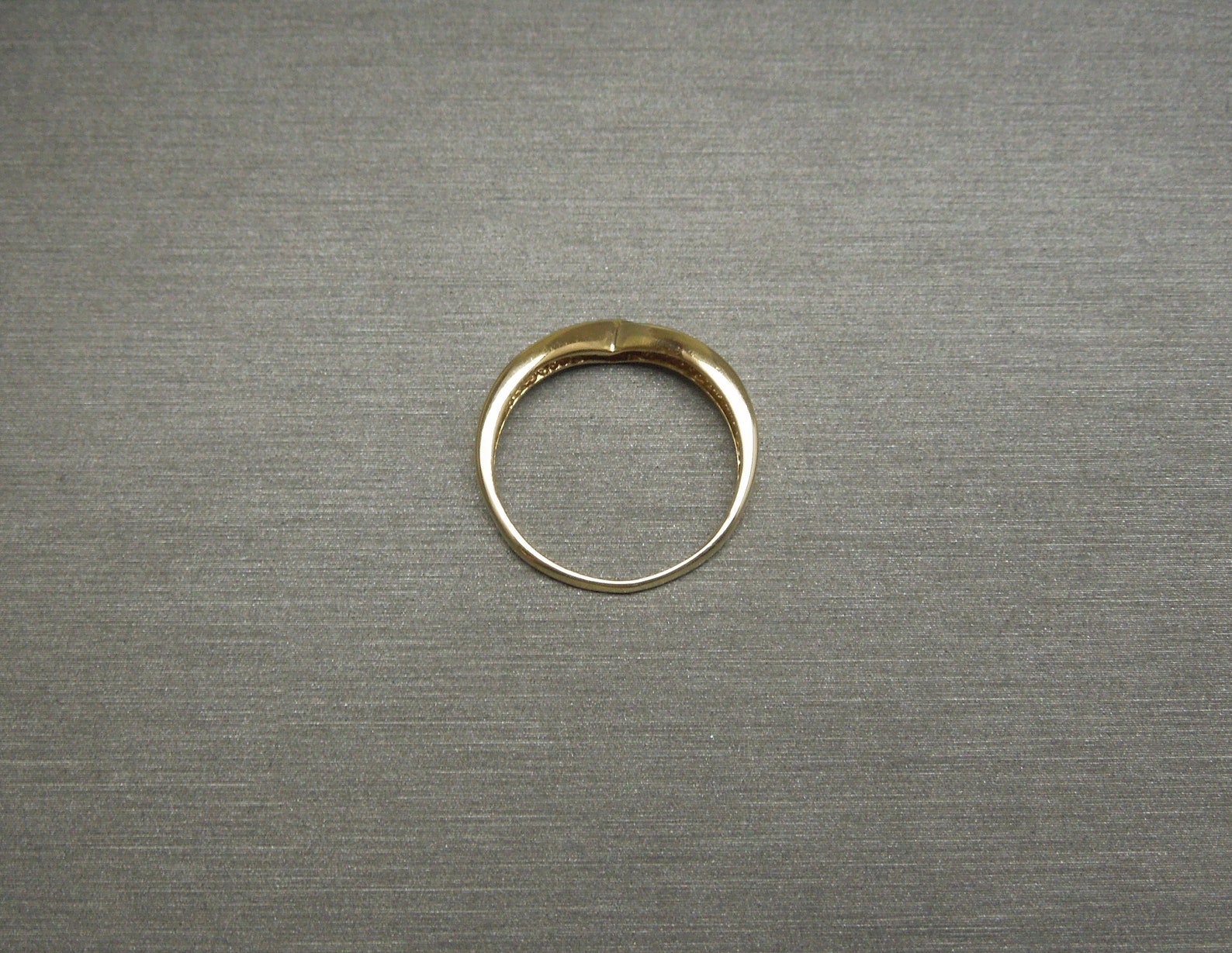 Ruby Ring Guard / Vintage Estate 1980s 10K Gold 0.35TCW Ruby & Diamond ...