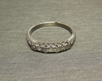 Antique Estate C1930 Hand Engraved 14K White Gold 0.06TCW Seven Stone Illusion Diamond Wedding Band Sz 4.5