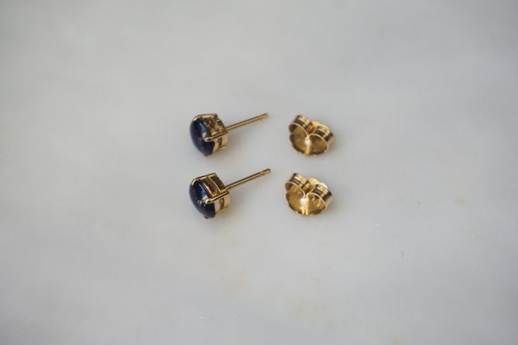 Sapphire Stud Earrings / Vintage Estate 18K Gold … - image 6