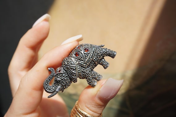 Vintage Elephant Pin / Vintage Estate Sterling Silver Natural Garnet & Rose cut Marcasite Elephant Lapel Pin / Vintage Elephant Brooch View 4