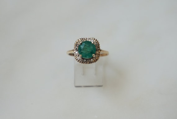 14K Emerald Ballerina Halo Ring / Vintage Estate … - image 2