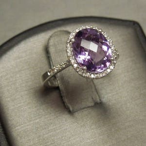 Estate 14K White Gold 3.76TCW Oval Multi-Faceted Amethyst Solitaire & Diamond Halo Engagement Ring Sz 6.5 image 4
