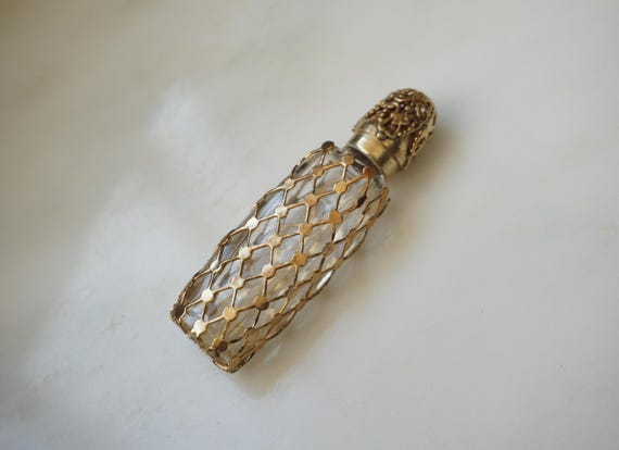 Vintage Perfume Bottle / Vintage Estate C1950 Gold Vermeil Sterling Silver Netted Casing Glass Perfume Bottle