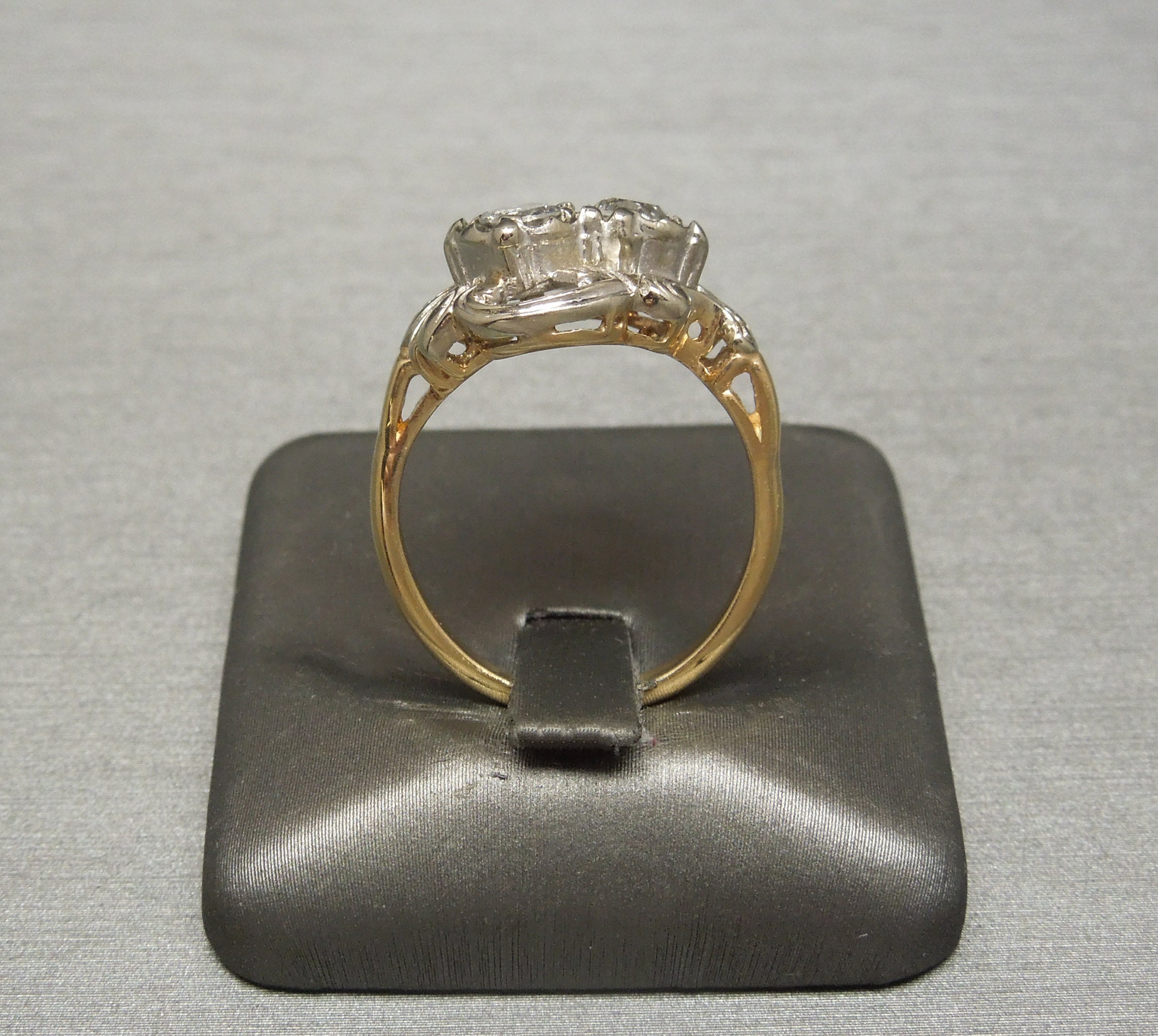 ◆VINTAGE HOLLYWOOD◆ Twotone Ring EarringsVH25NNEA100V VH24 il_fullxfull.3178547183_lgw1.jpg