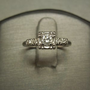 Antique Estate C1940 Platinum 0.22TCW VVS1 Square Illusion Round Diamond Engagement Ring Sz 6.25