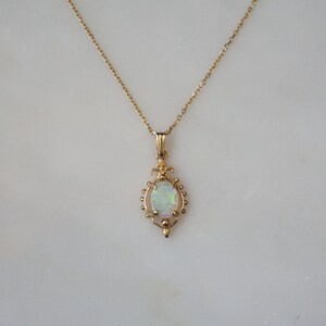 Opal Necklace & Earrings Set / Vintage Estate C1970 14K Gold Victorian Style Fire Opal Pendant Necklace and Earrings Set / Vintage Opal Set bild 5