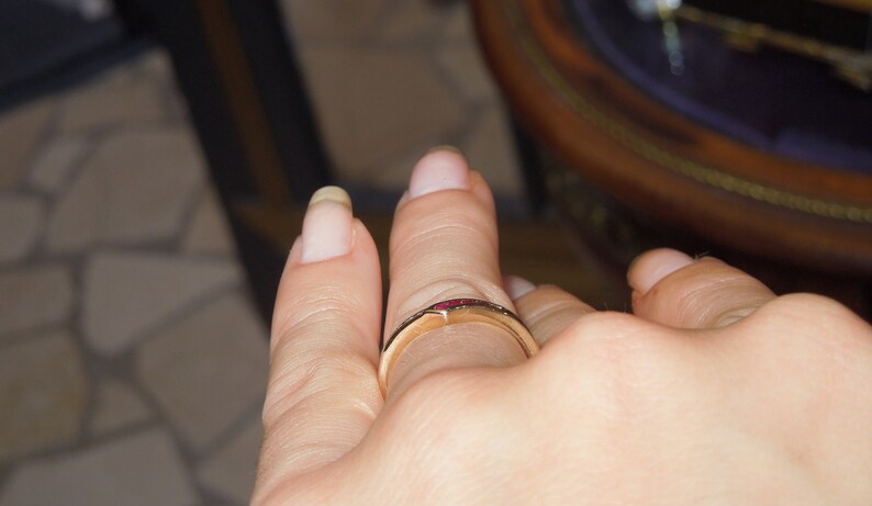Ruby Ring Guard / Vintage Estate 1980s 10K Gold 0.35TCW Ruby & Diamond ...