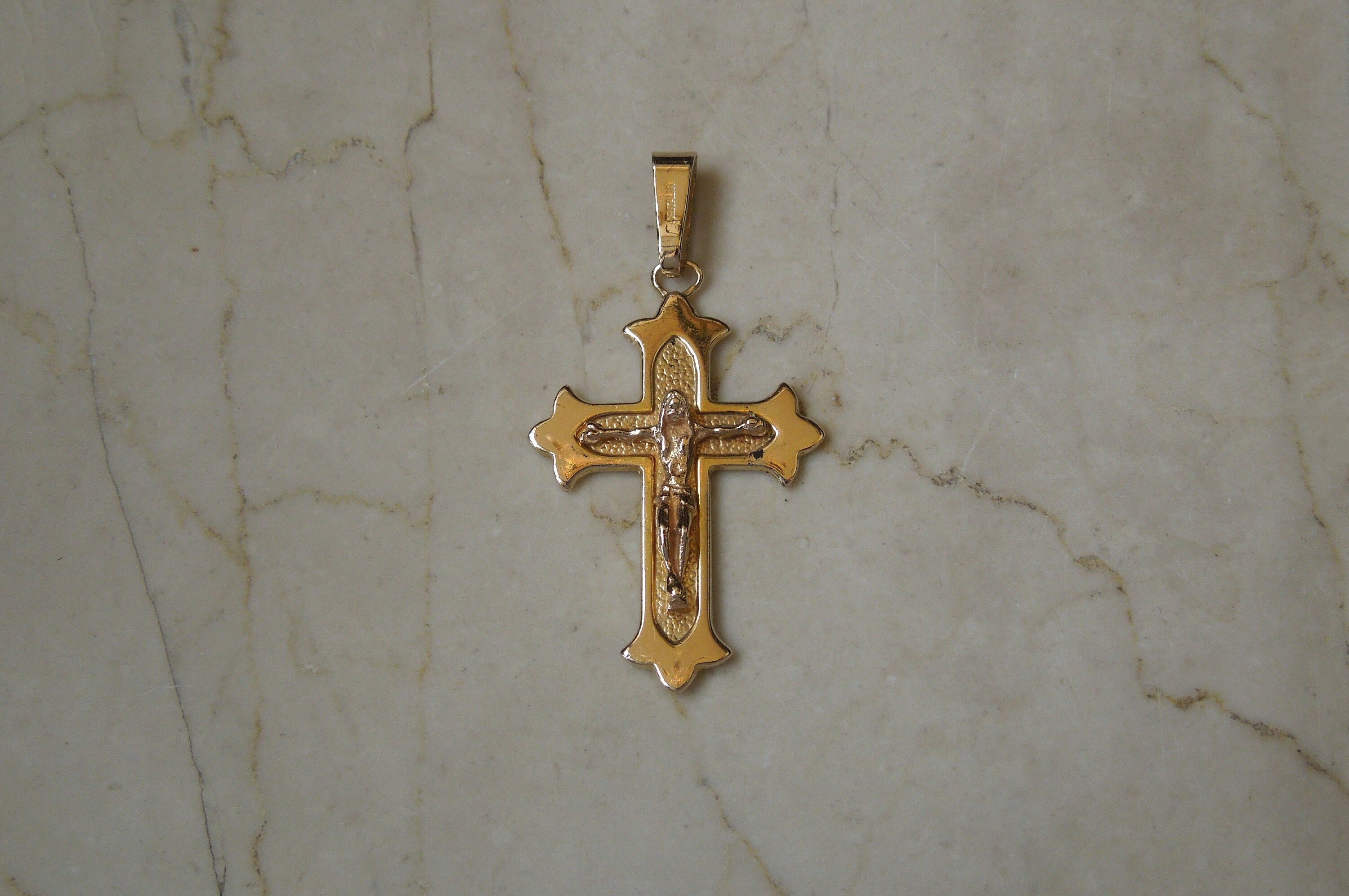 Italian Gold Crucifix / Unisex Vintage Italian Estate C1970 14K 