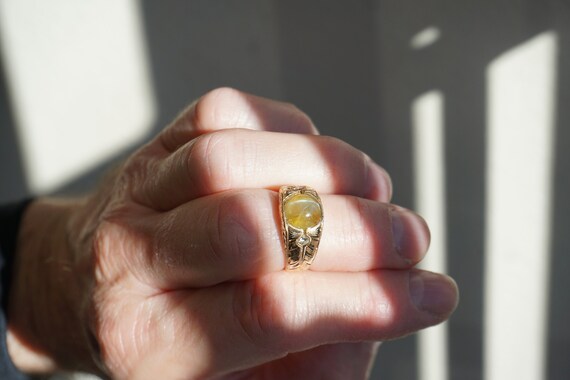 Men's Vintage Estate Circa 1950 14K Gold 3.39TCW Honey Cats Eye Alexandrite & Diamond Three-Stone Gypsy Ring / Men's Alexandrite Ring Sz 7.5 View 4