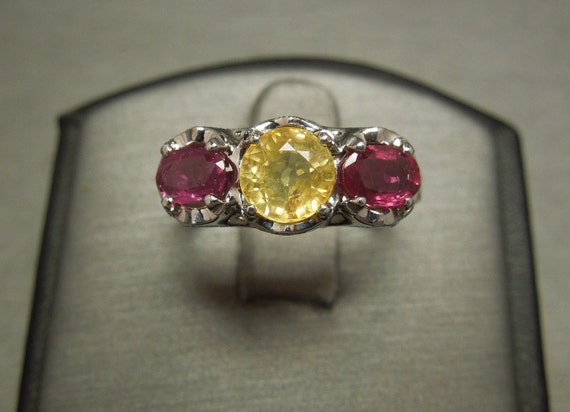 Estate 18K White Gold Filigree Engraved Etched 2.… - image 2