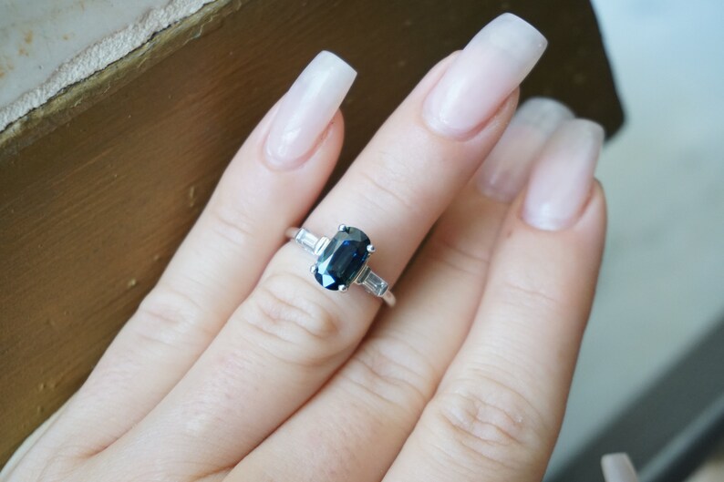 Mid Century Estate C1960 Platinum 2.42TCW Color Changing Blue-Green Sapphire Solitaire & Diamond Baguette Classic Engagement Ring Sz 5.5 image 3