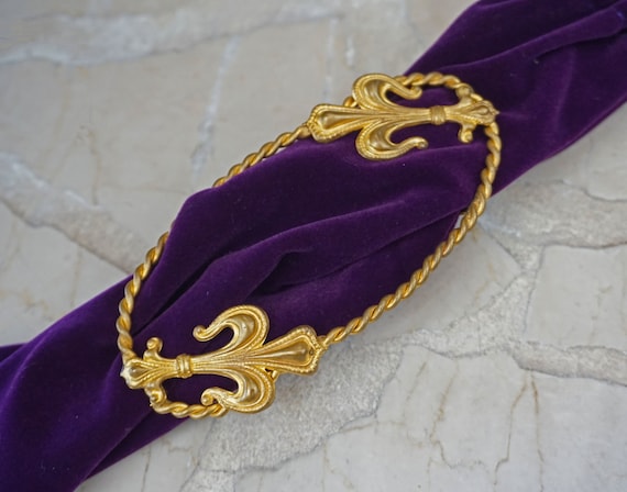 Fleur de Lis Scarf Pull / Antique New Orleans Est… - image 1