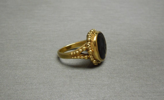 Onyx Intaglio Ring / Unisex Vintage Estate C1970 … - image 4