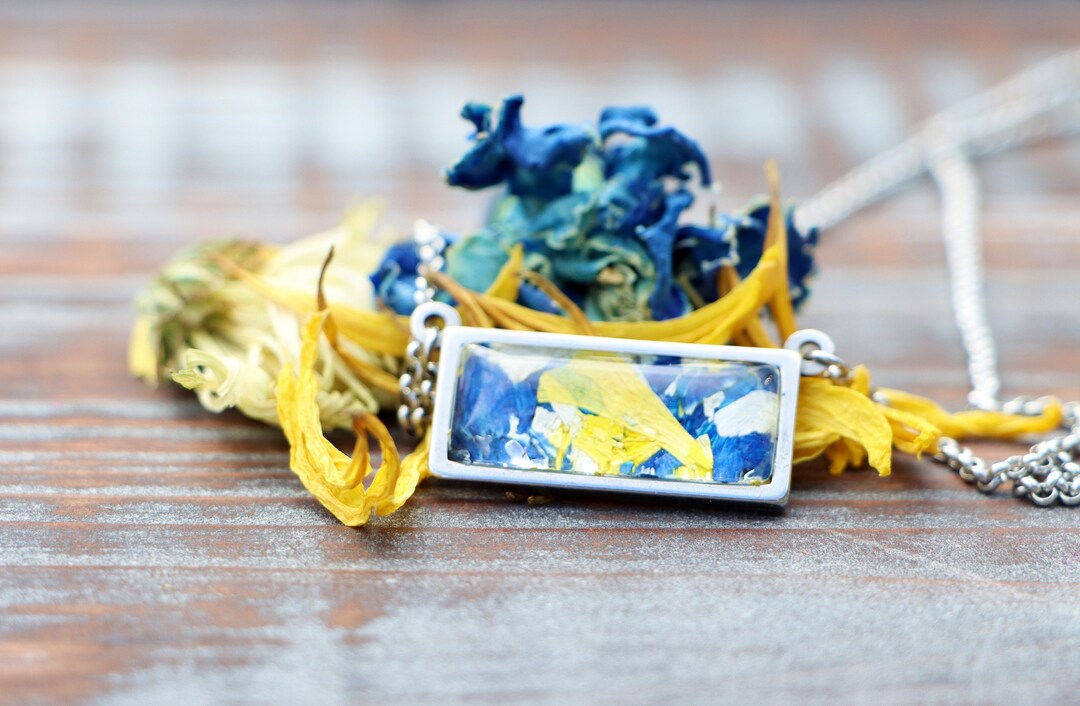 Preserved Horizontal Rectangle Bezel Pendant, Funeral Flower Jewelry