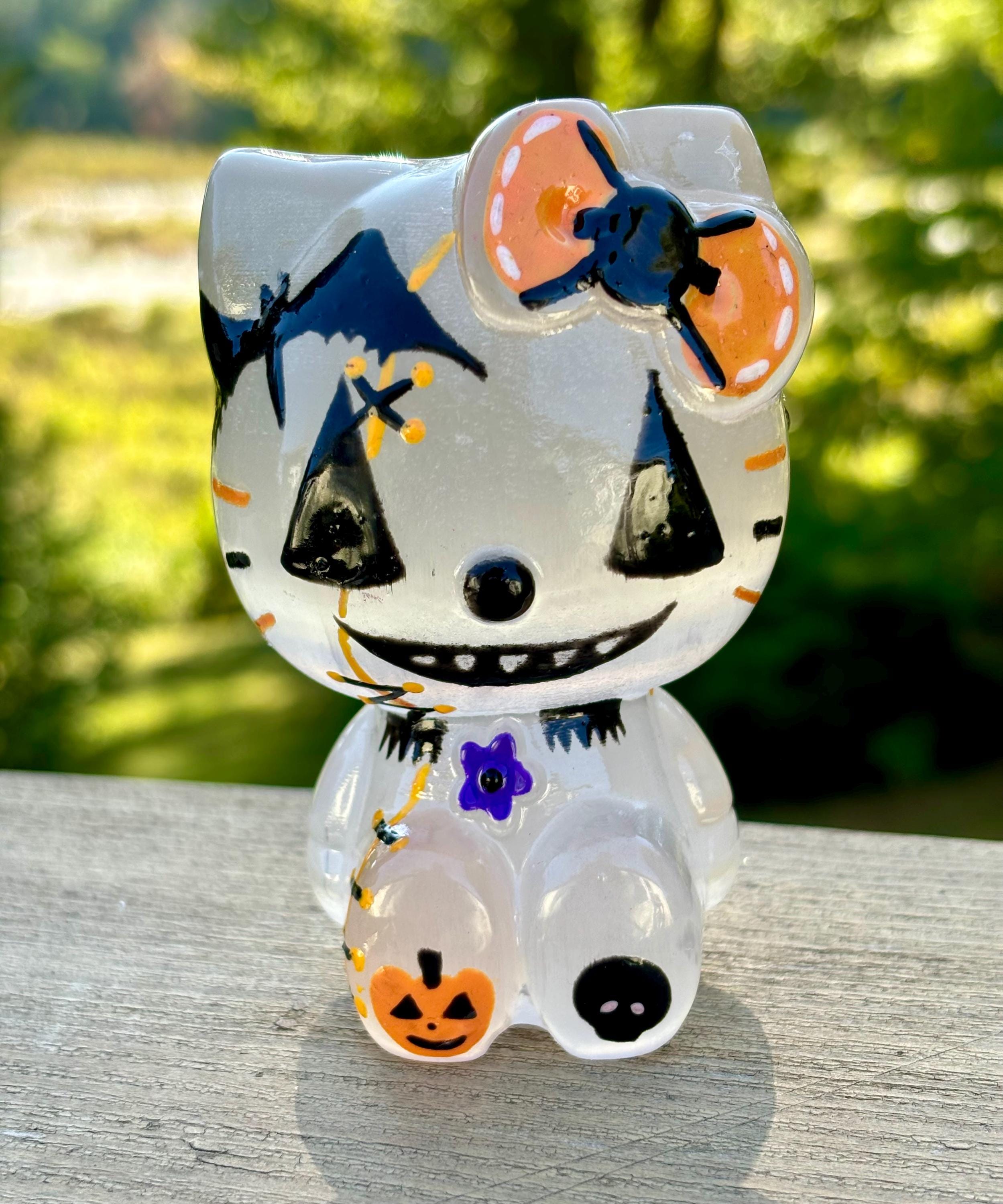Selenite Hello Kitty Halloween HTF Pumpkin Bats