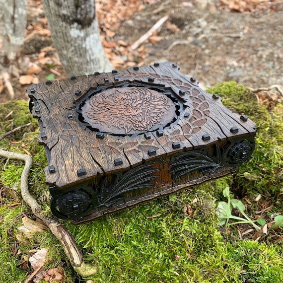 Memento Box: Dragon Portal Box, Laser-Engraved Wooden Gift Box, Jewelry Box, Presentation Box, Velvet-lined Interior, Customizable Colors