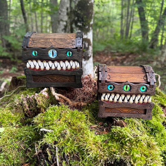 Mimic Box: “Chomper Farseer”; Wooden Dice Container, Treasure Chest w/ Teeth, Keepsake Box, Jewelry Storage, Laser-Engraved & Hand Painted