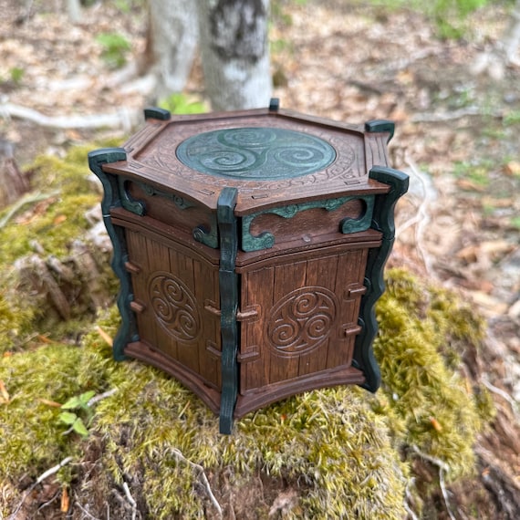 Storage Box: "Celtic Coffer" - Hexagonal Wooden Box, Laser-Engraved & Handcrafted, Customizable - MADE TO ORDER