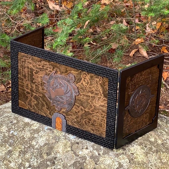 Dungeon Master's Screen: Wood Game Master's Screen for RPGs - D&D, Pathfinder 2E, Dragonslayer, Dragonbane; Laser-Engraved Detailed Artwork