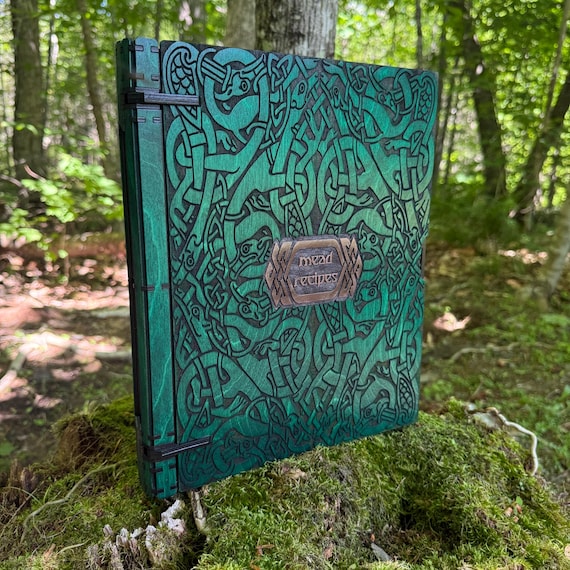 Notebook Binder: "Celtic Geometry" - Laser Engraved Wooden A4 Binder, Journal Book, Photo Binder, Recipe Book, Celtic Knotwork, Customizable