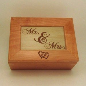 Mr. & Mrs. Personalized Wedding Keepsake Box