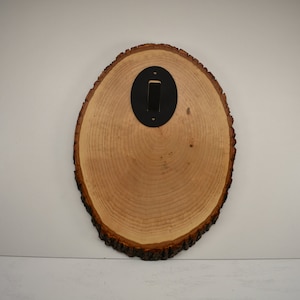 Bark Edge Oval with Skull Hanger