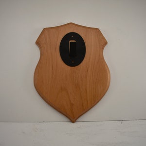 Shield Plaque with Skull Hanger- Standard Hardwood