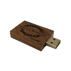 Personalized Custom Wedding USB Flash Drive- Wedding Wreath Design Wooden Flash Drive- Unique Wedding Favor Bulk