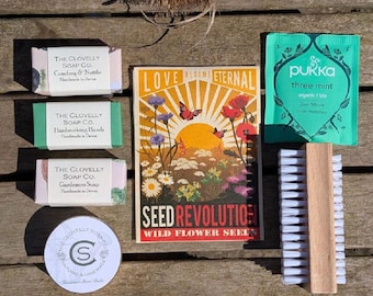 Gardener Gift Set – Natural Hand Care Kit with Exfoliating Soaps, Nail Brush, Hand Balm, Wildflower Seeds & Tea – Gift for Gardeners