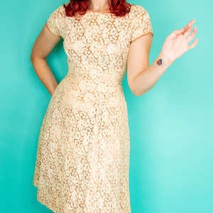 1950s 26W  Lace Dress Cream Rose Copper
