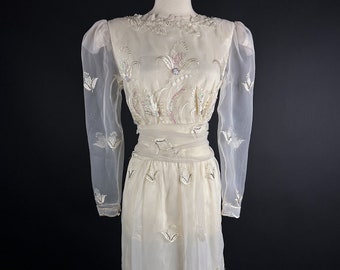 Late 1970s 1980s Formal and or Wedding Dress Small 26 waist