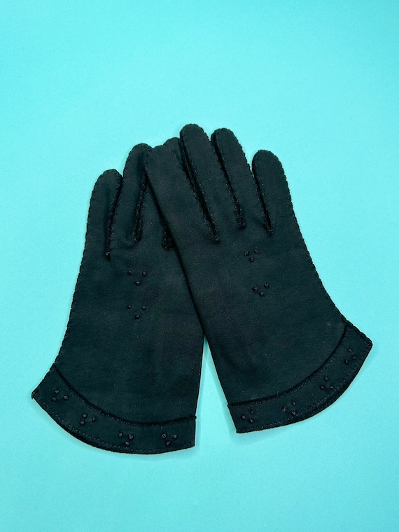 40s 50s Black Short Gloves - image 2