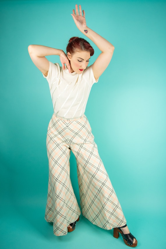 1970s 27W Plaid Pants Bell Bottom Trousers - image 2