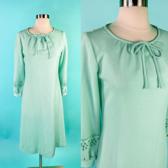 1970s Pale Mint Green Dress Small Medium