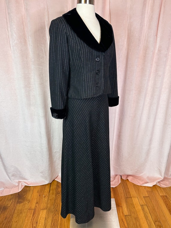 Vintage 1960s 70s Black Pinstripe Skirt Suit Set … - image 2