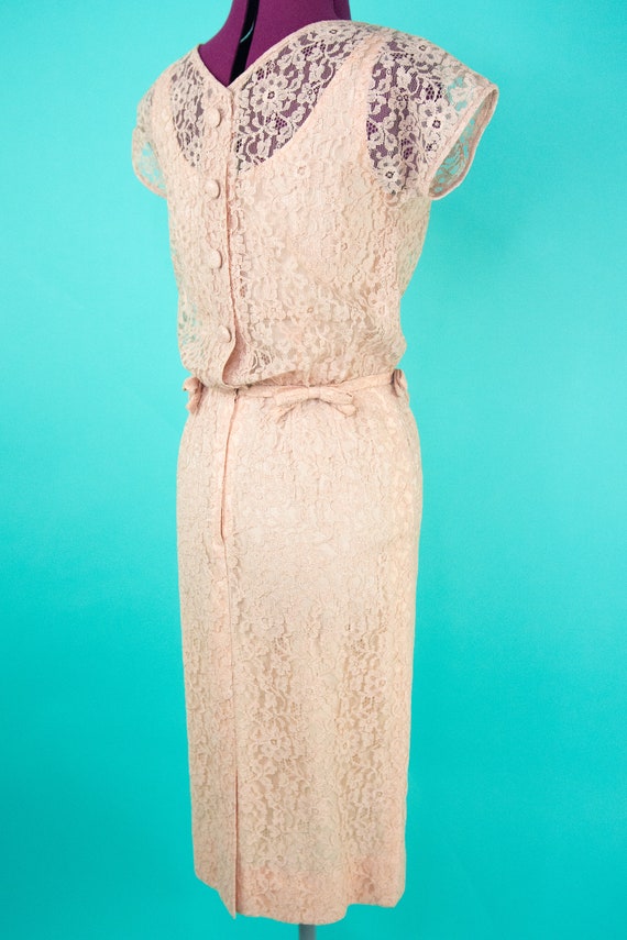 1950s XS Blush Lace Wiggle Dress 24 W - image 7