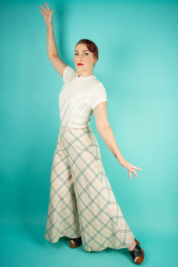 1970s 27W Plaid Pants Bell Bottom Trousers - image 7