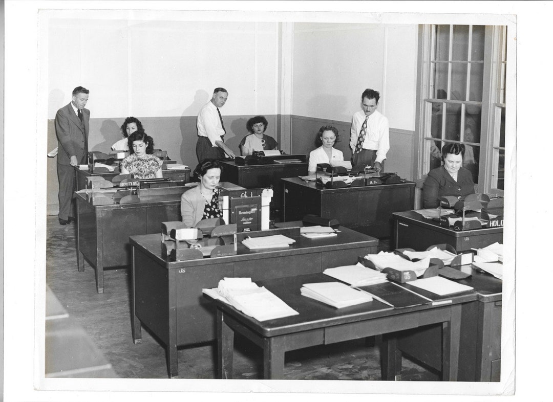 Secretary Ww2 Vintage Military Photograph 1930s 40s Military Women Secretary Office ...
