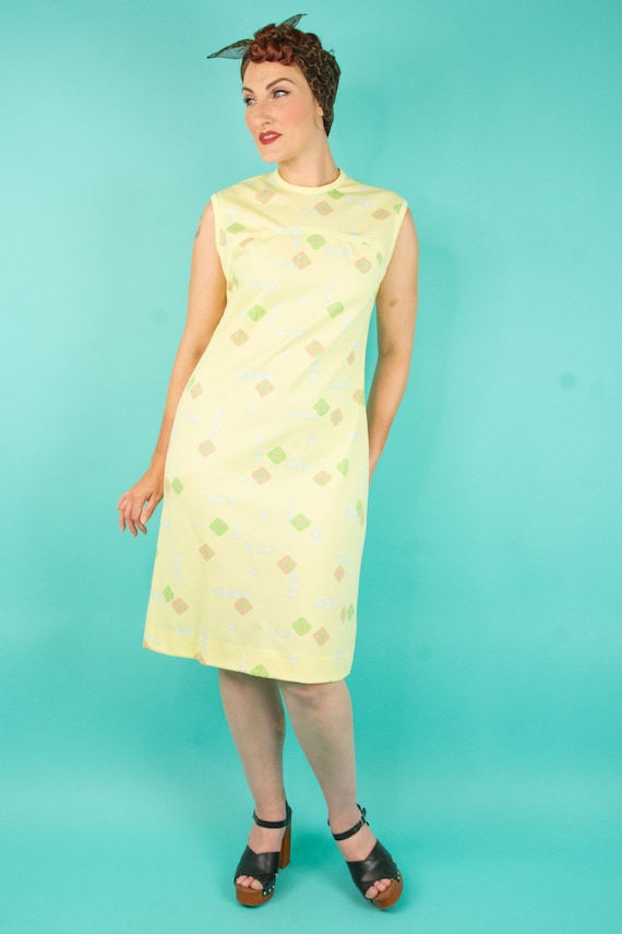 Vintage 1960s 36W Yellow Mod Dress Sleeveless - image 5