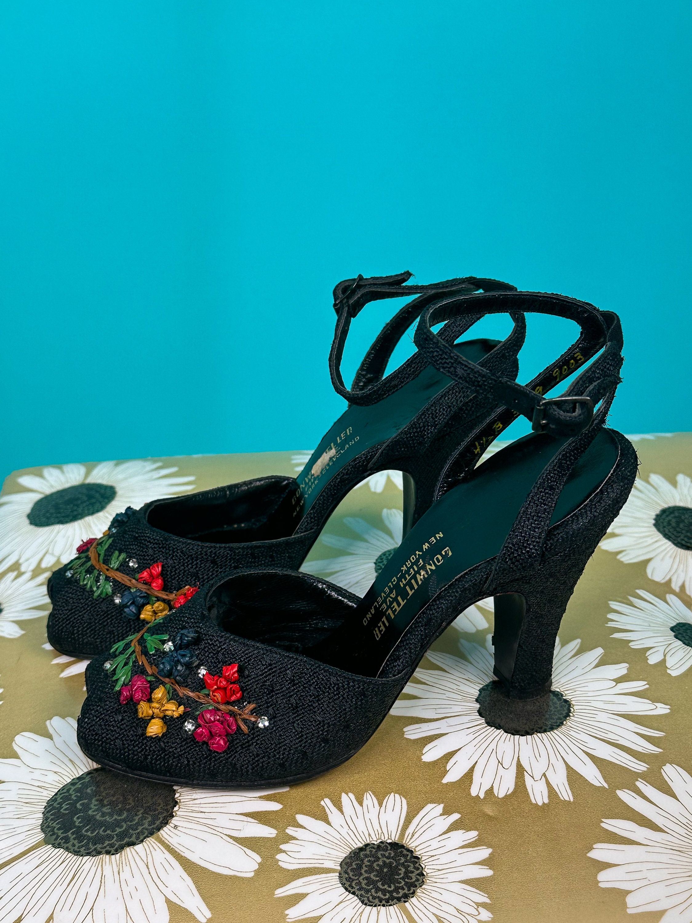 Vintage 1940s Womens Shoes Pumps Heels Size 4.5 Tiny Feet Black Floral Heels Peep Toe