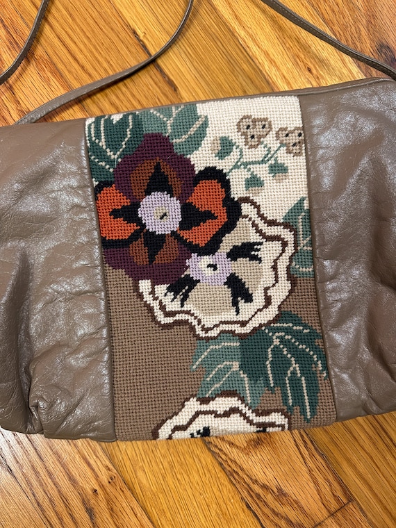 Vintage 1980s Moon Bag Beige Floral Tapestry Cros… - image 6
